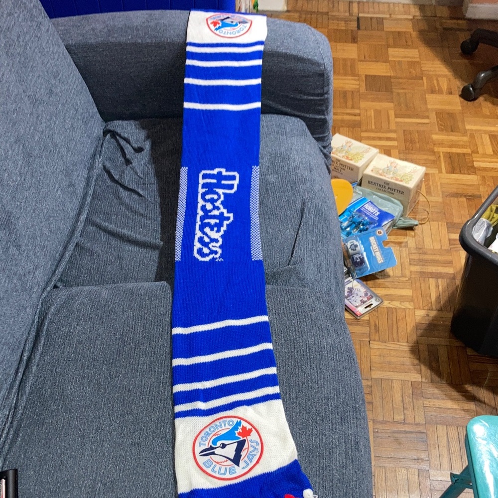 Vintage Toronto Blue Jays Knitted Scarf